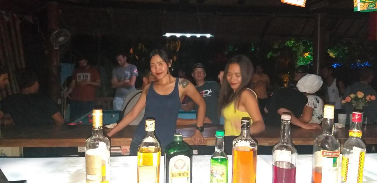The Shark'S Tail Dive Center Hotell Daanbantayan Eksteriør bilde