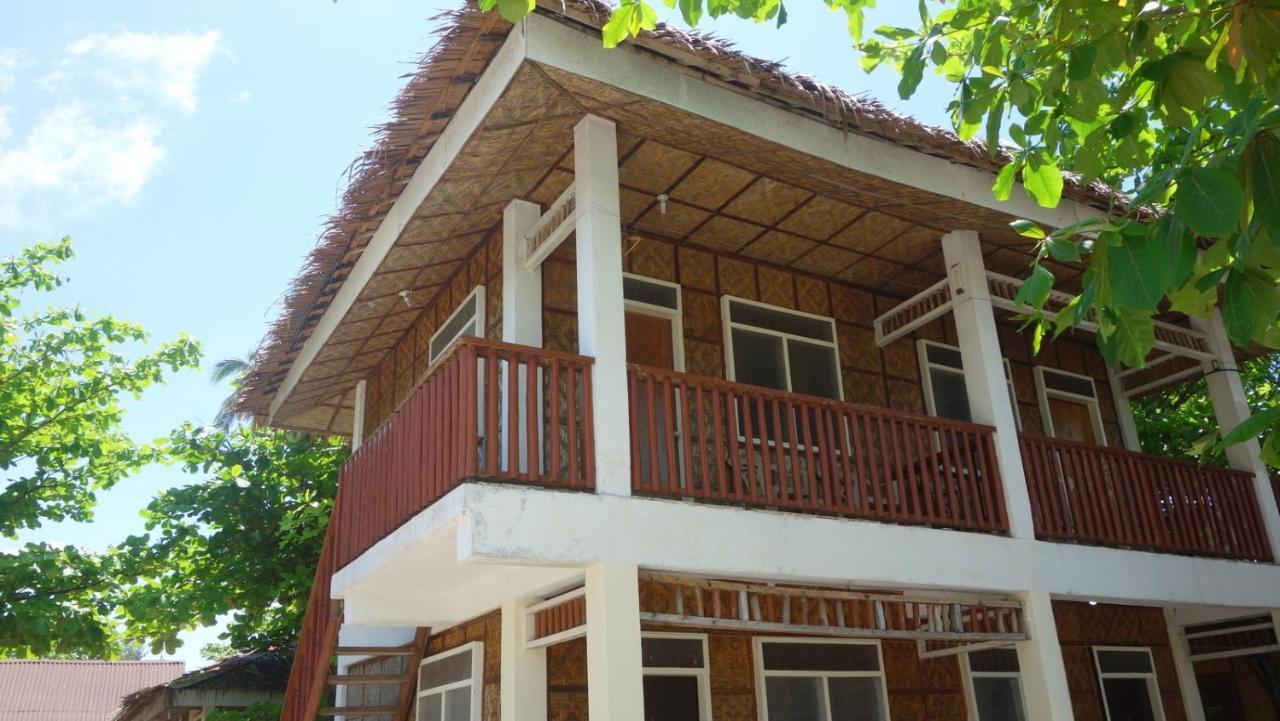 The Shark'S Tail Dive Center Hotell Daanbantayan Eksteriør bilde