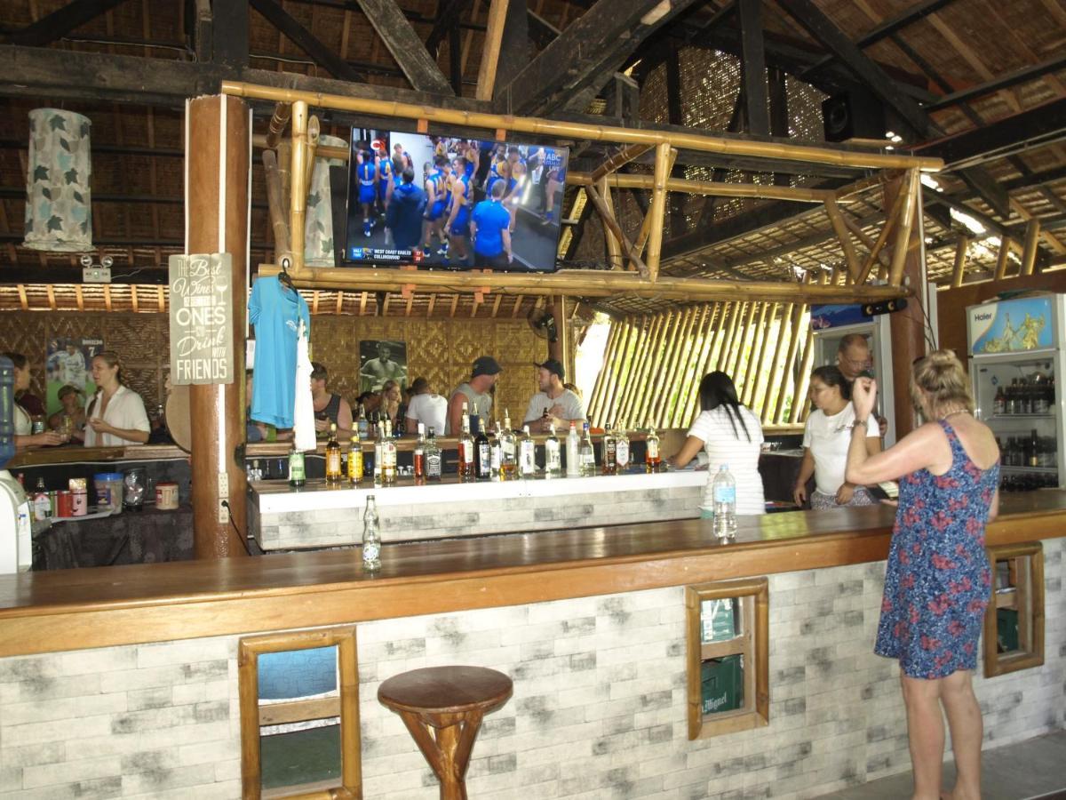 The Shark'S Tail Dive Center Hotell Daanbantayan Eksteriør bilde